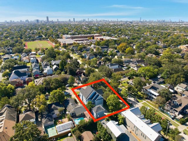 607 E 15th Street, Houston, TX 77008