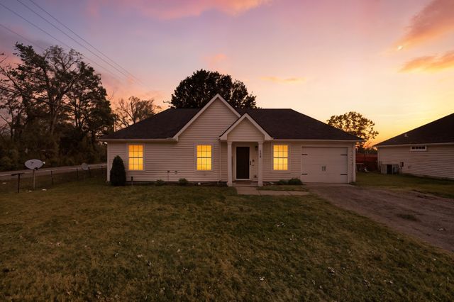 101 Briar Patch Dr, Shelbyville, TN 37160