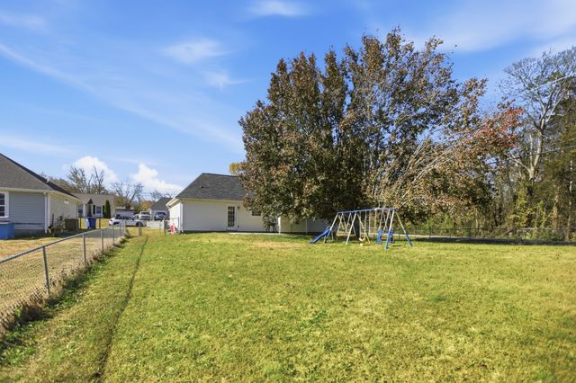 101 Briar Patch Dr, Shelbyville, TN 37160