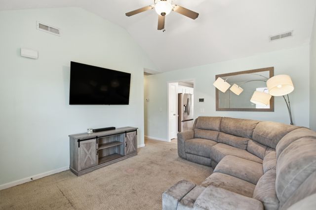 101 Briar Patch Dr, Shelbyville, TN 37160