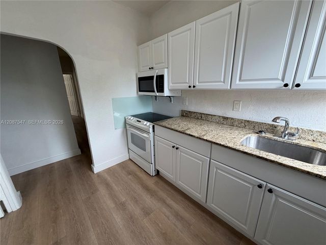 1429 SW 3rd Street 4, Miami, FL 33135
