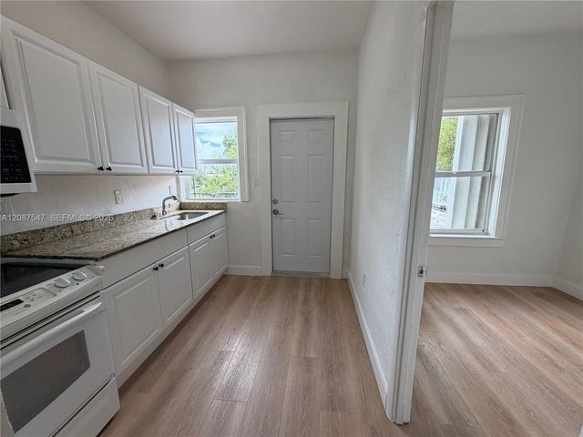 1429 SW 3rd Street 4, Miami, FL 33135