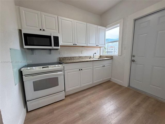 1429 SW 3rd Street 4, Miami, FL 33135