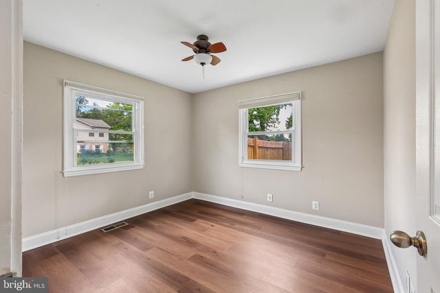 108 N CYPRESS RD N, Sterling, VA 20164