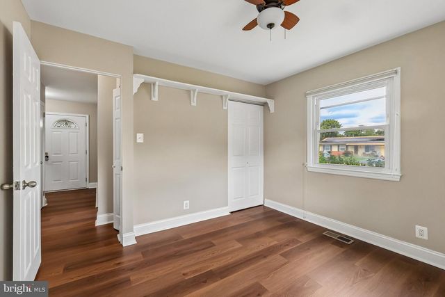 108 N CYPRESS RD N, Sterling, VA 20164