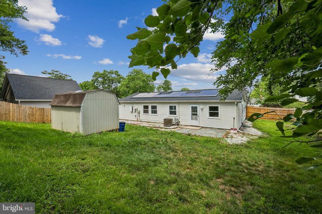 108 N CYPRESS RD N, Sterling, VA 20164