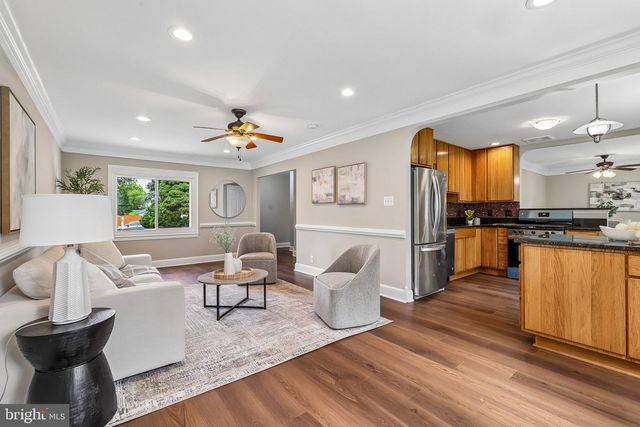 108 N CYPRESS RD N, Sterling, VA 20164