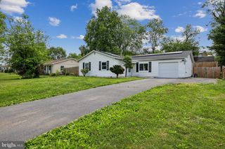 108 N CYPRESS RD N, Sterling, VA 20164