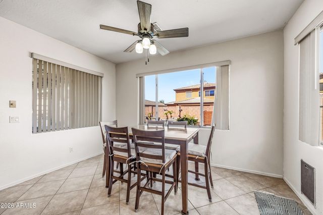 8800 W STATE Avenue, Glendale, AZ 85305