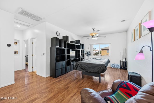 8800 W STATE Avenue, Glendale, AZ 85305