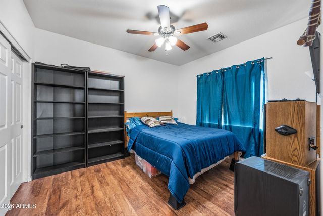 8800 W STATE Avenue, Glendale, AZ 85305