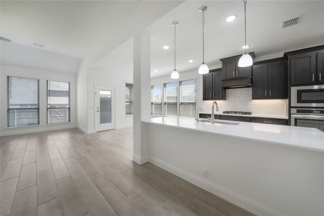 2804 Creekhollow Court, Denton, TX 76226