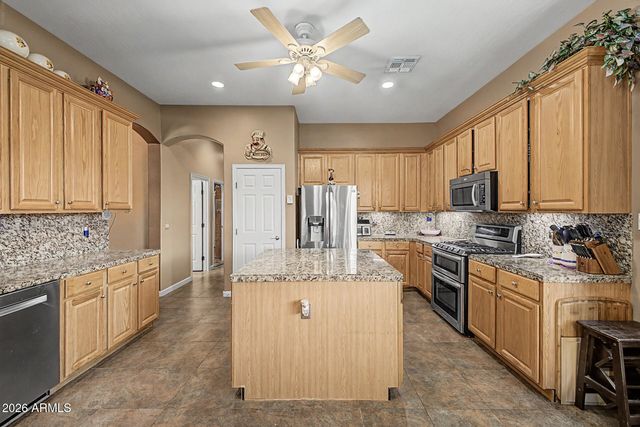 6915 W BRILES Road, Peoria, AZ 85383