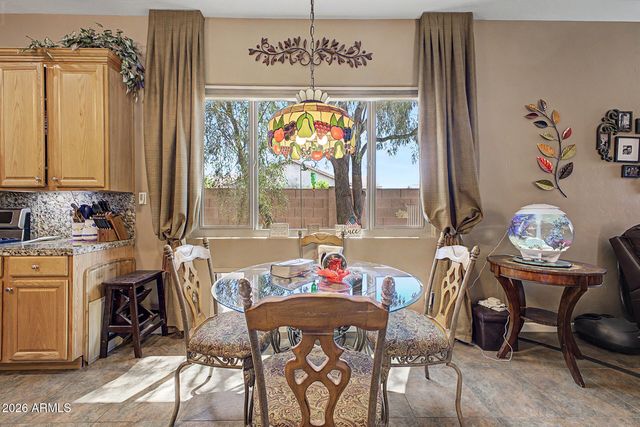 6915 W BRILES Road, Peoria, AZ 85383