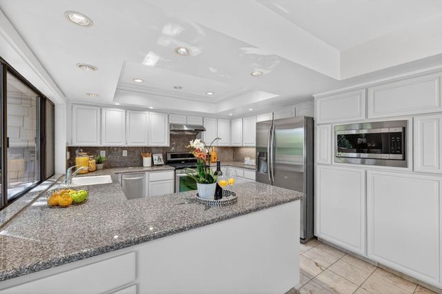 727 Bicknell Road, Los Gatos, CA 95030