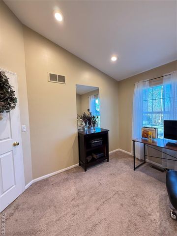 5617 Millpointe Drive, Waterford, MI 48327