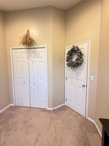 5617 Millpointe Drive, Waterford, MI 48327