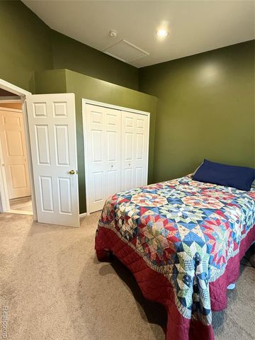 5617 Millpointe Drive, Waterford, MI 48327