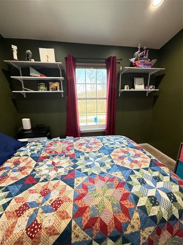 5617 Millpointe Drive, Waterford, MI 48327