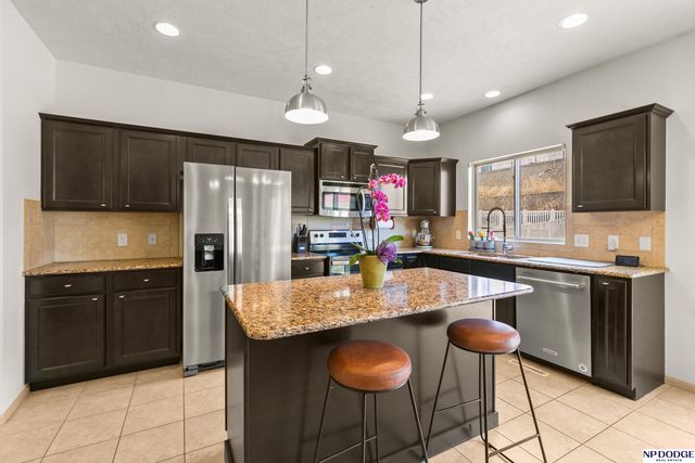 4202 S 202 Avenue, Omaha, NE 68135