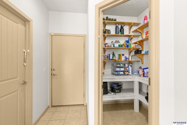 4202 S 202 Avenue, Omaha, NE 68135