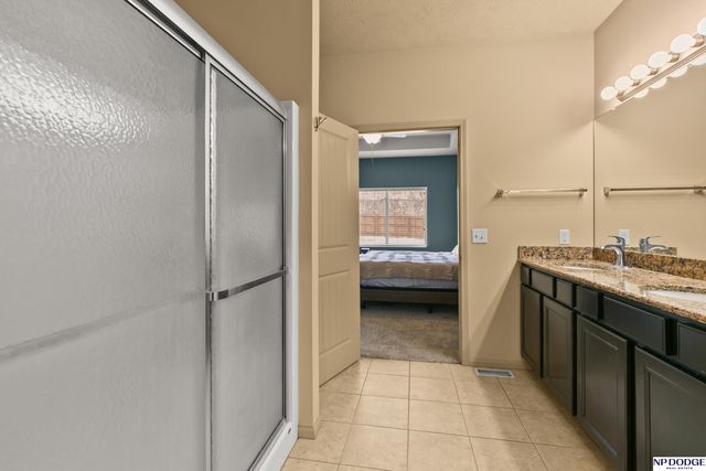 4202 S 202 Avenue, Omaha, NE 68135