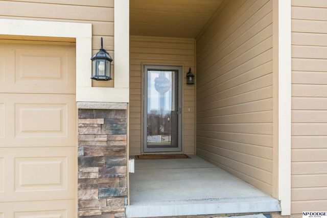 4202 S 202 Avenue, Omaha, NE 68135