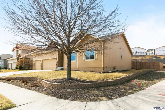 4202 S 202 Avenue, Omaha, NE 68135