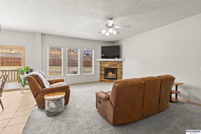 4202 S 202 Avenue, Omaha, NE 68135