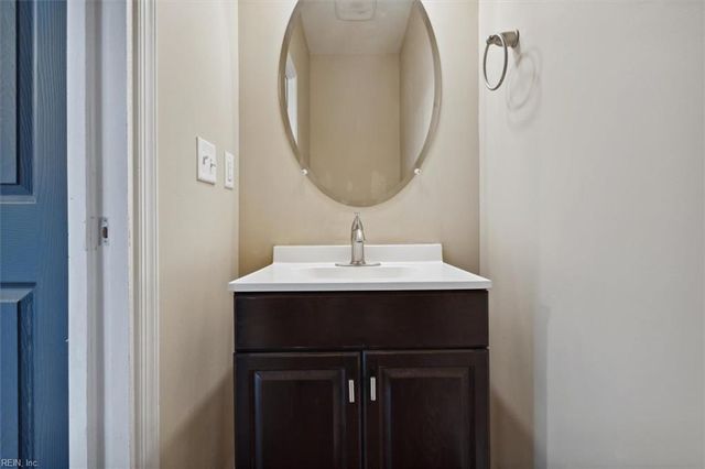 128 Daybeacon ST, Yorktown, VA 23692