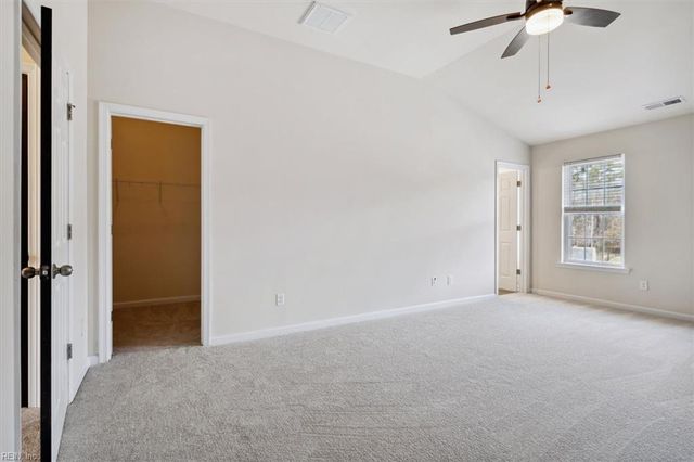 128 Daybeacon ST, Yorktown, VA 23692