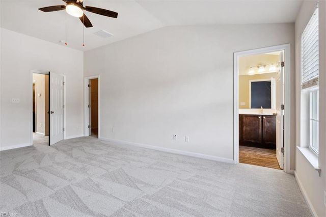 128 Daybeacon ST, Yorktown, VA 23692