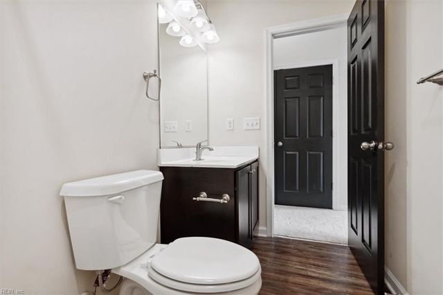 128 Daybeacon ST, Yorktown, VA 23692