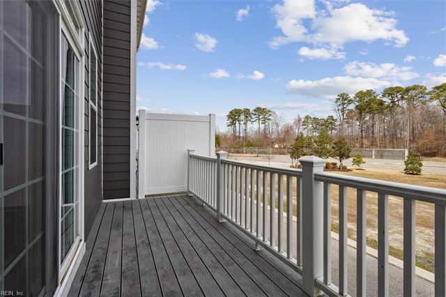 128 Daybeacon ST, Yorktown, VA 23692