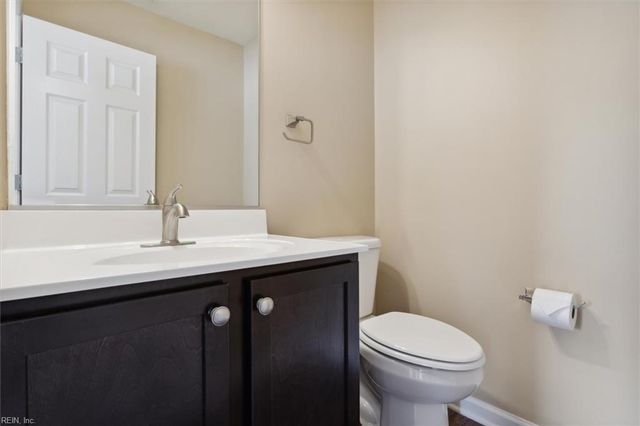 128 Daybeacon ST, Yorktown, VA 23692