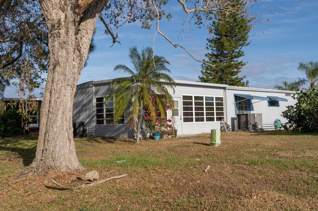 3 El Morrow, Port St. Lucie, FL 34952