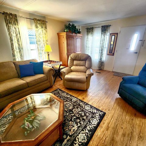 3 El Morrow, Port St. Lucie, FL 34952