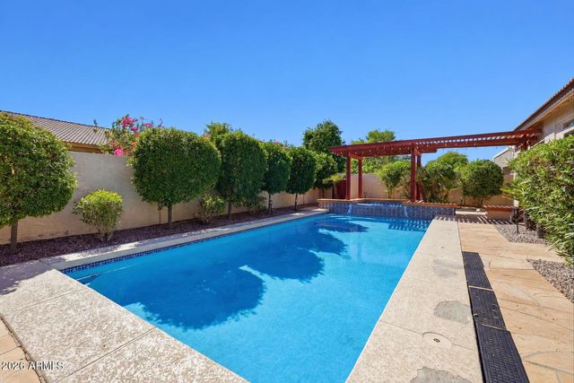 857 E DEL RIO Street, Gilbert, AZ 85295