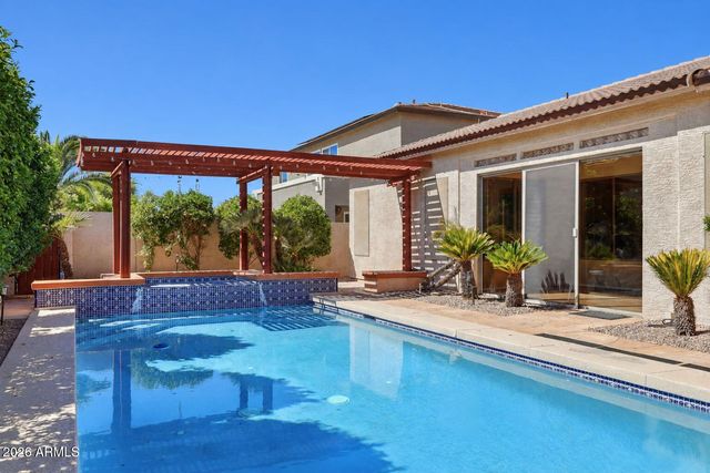 857 E DEL RIO Street, Gilbert, AZ 85295