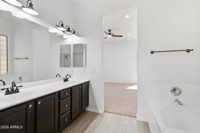857 E DEL RIO Street, Gilbert, AZ 85295