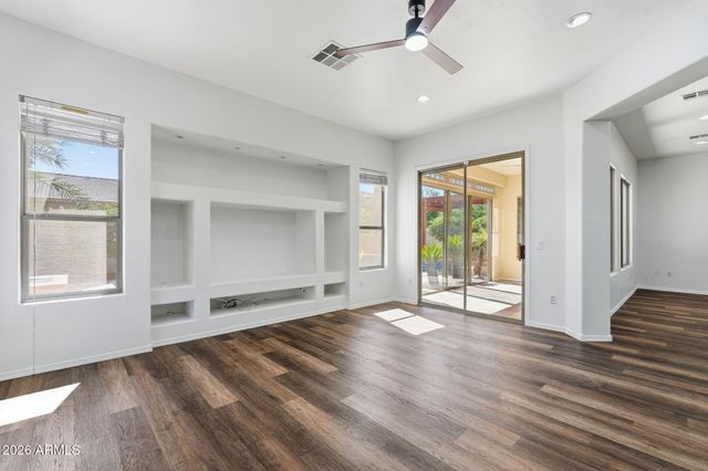 857 E DEL RIO Street, Gilbert, AZ 85295