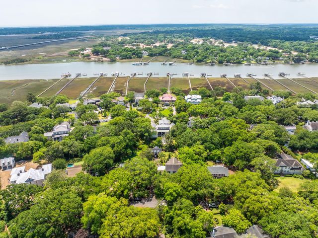 7 Guerard Road, Charleston, SC 29407