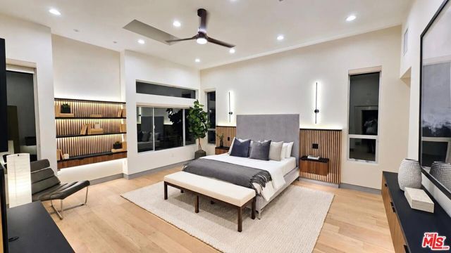 10572 Putney Road, Los Angeles, CA 90064