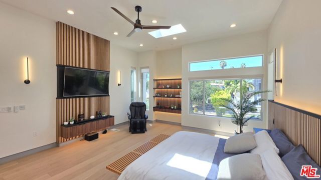 10572 Putney Road, Los Angeles, CA 90064
