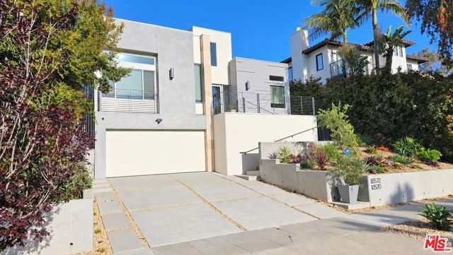 10572 Putney Road, Los Angeles, CA 90064
