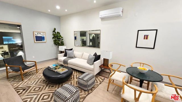 10572 Putney Road, Los Angeles, CA 90064