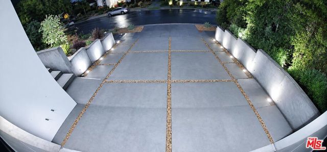 10572 Putney Road, Los Angeles, CA 90064