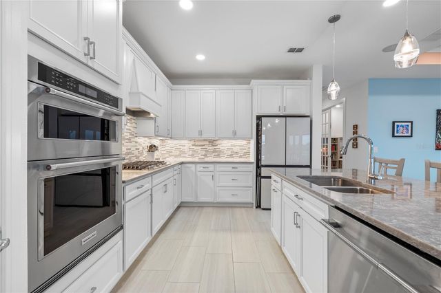 19722 SEA GLASS CIRCLE, Land O Lakes, FL 34638