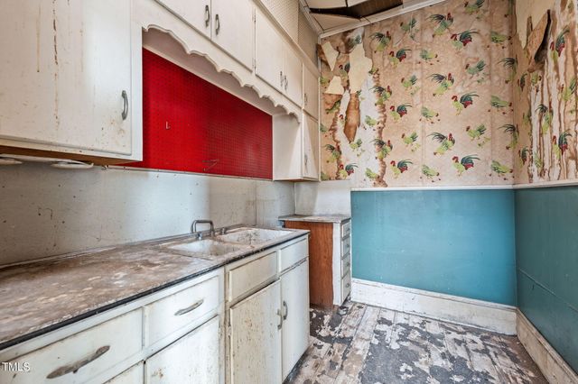 101 S Scales Street, Reidsville, NC 27320