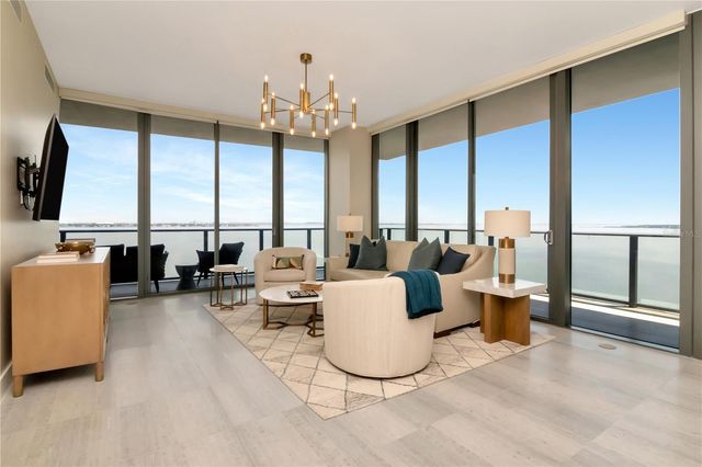 2912 W SANTIAGO STREET 804, Tampa, FL 33629